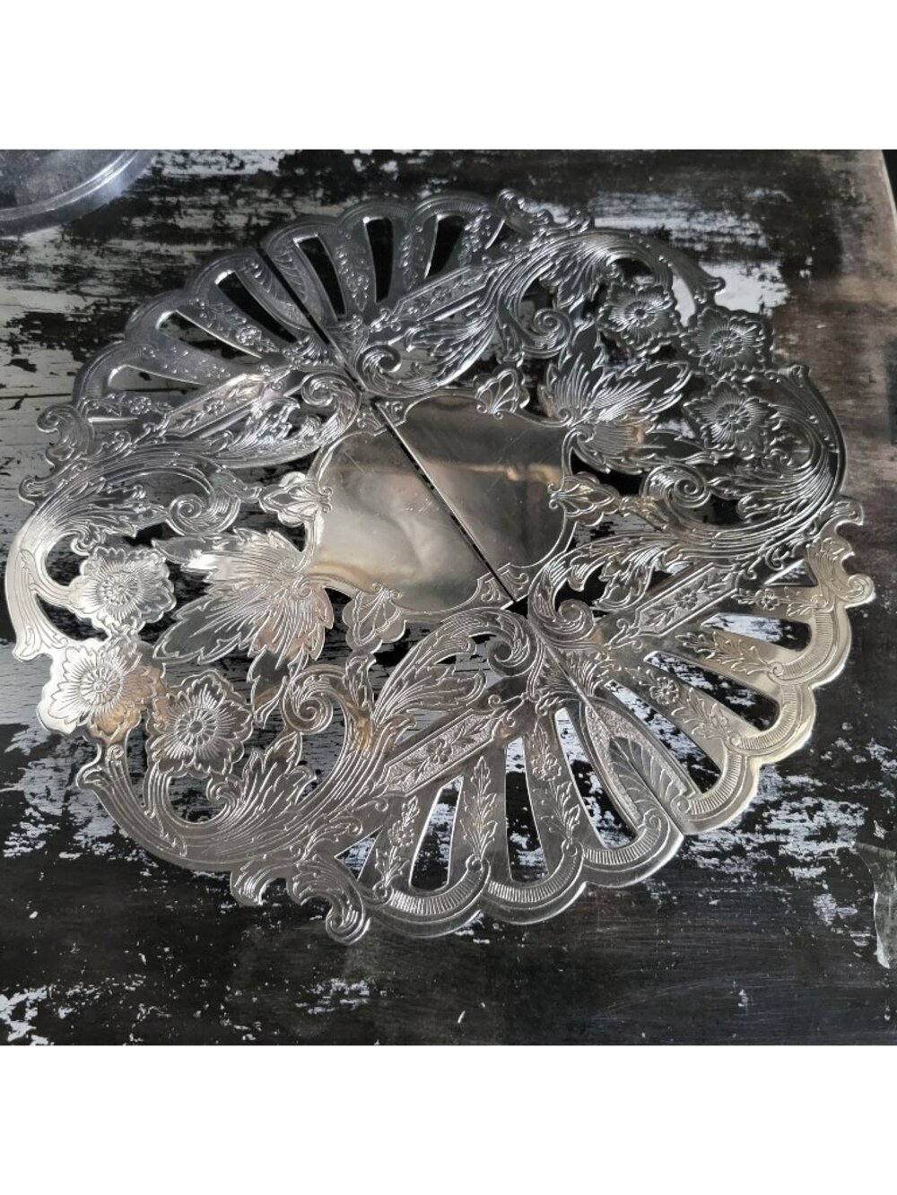 Vintage Wallace Silverplate Expandable Trivet 7333 With Floral Engraving 15.375"